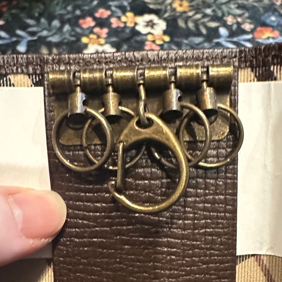 NWOT Vintage Burberry London key and card holder - Picture 7 of 7